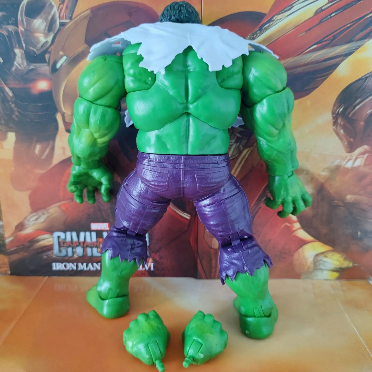 Figurine Articulée Hulk Marvel Legends 80th - Chemise Déchirée 20cm