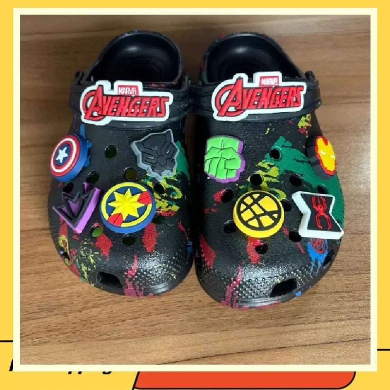 Sabots Avengers Multi-Héros - Fond Noir Éclaboussures