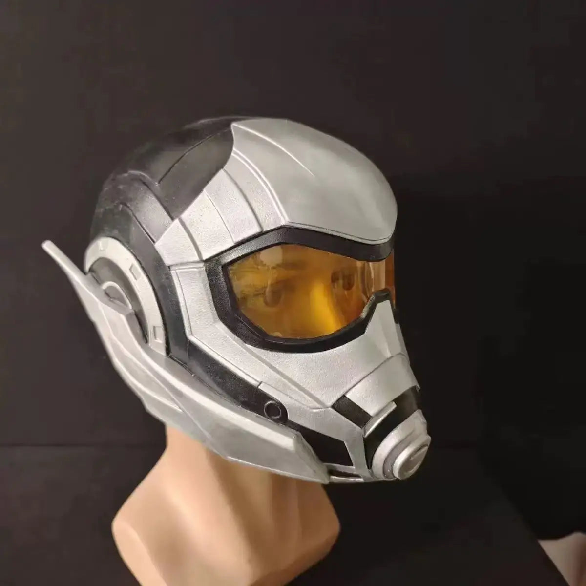 Casque Stature (Cassie Lang) - Argenté et Noir Visière Ambre