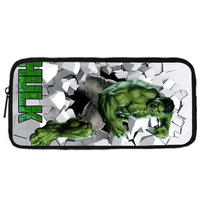 Trousse Hulk - Corps Entier Mur Blanc Texte Vertical