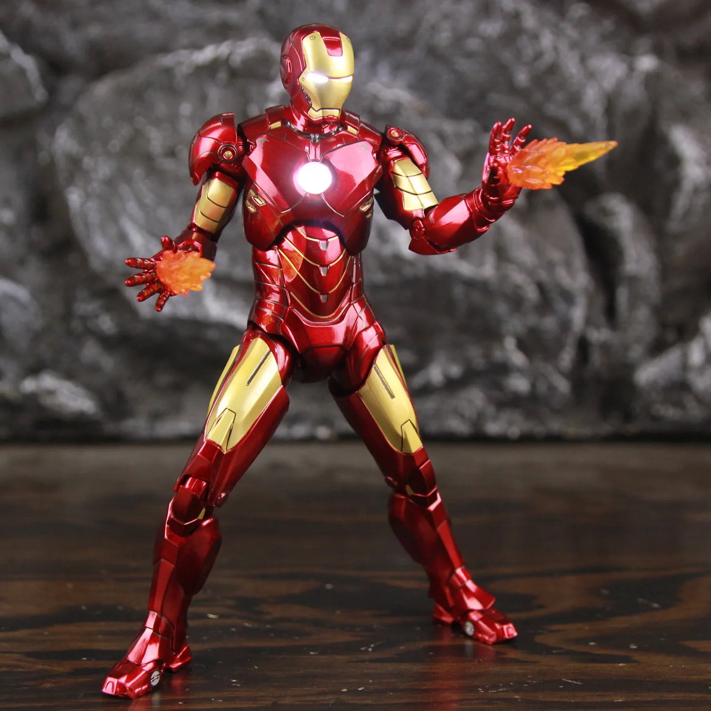 Figurine LED Avengers Iron Man Mark IV - Effet Flammes Propulsion