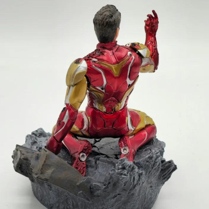 Statue Iron Man MK85 - Tony Stark Claquement de Doigts sur Décombres