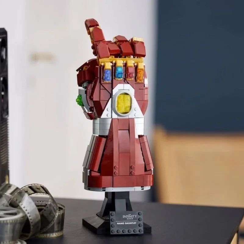 Figurine Briques Avengers Nano Gauntlet - Gant Infini 675 Pièces