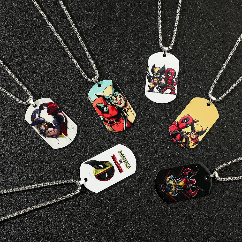 Collier Plaque Militaire Deadpool & Wolverine - Duo Portrait Katanas
