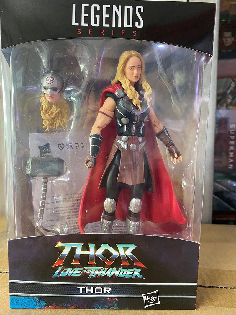 Figurine Avengers Thor - Casque Ailé Hache Stormbreaker