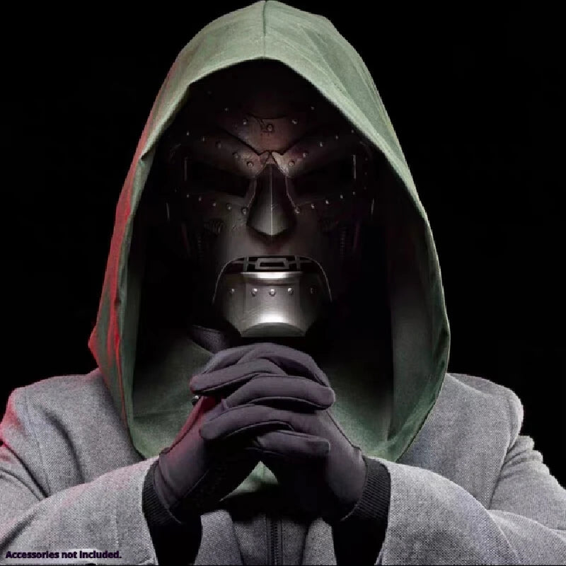 Masque Doctor Doom - Casque Résine Argenté avec Cape