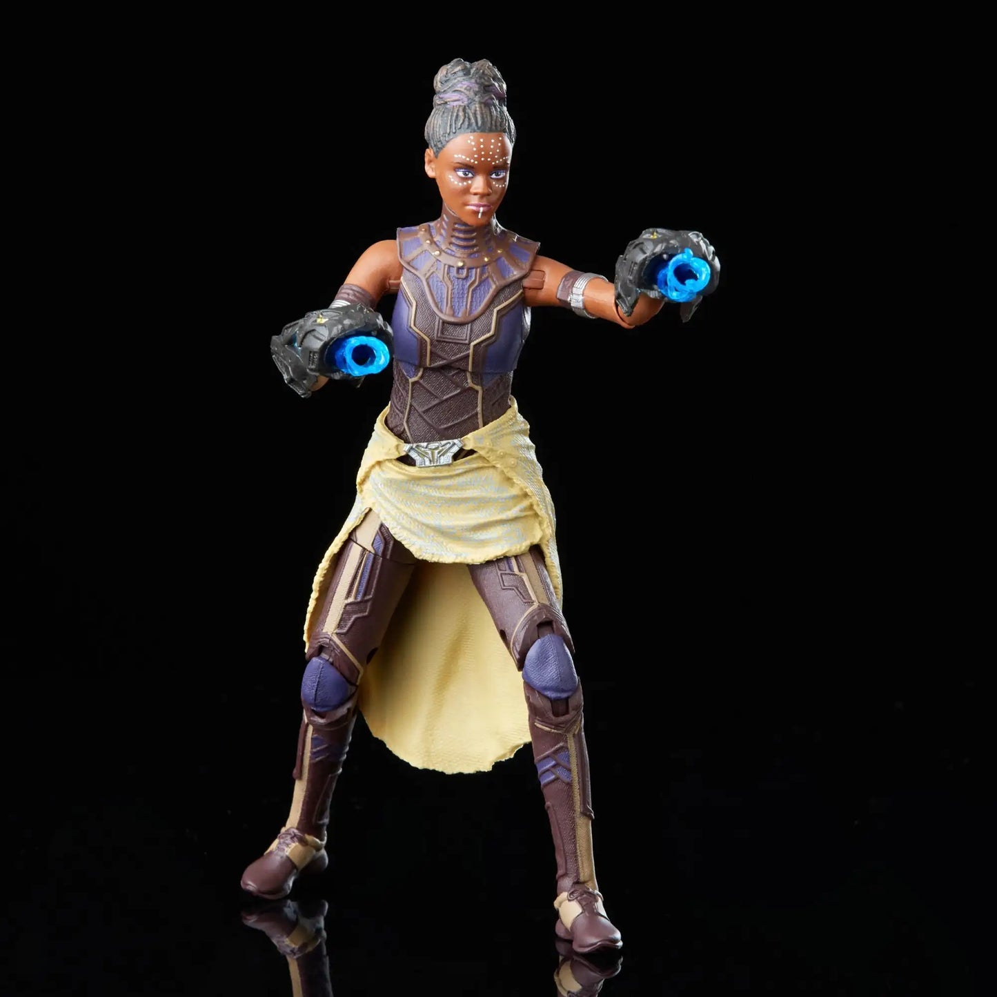 Figurine Avengers Okoye - Armure Rouge Argentée Dora Milaje