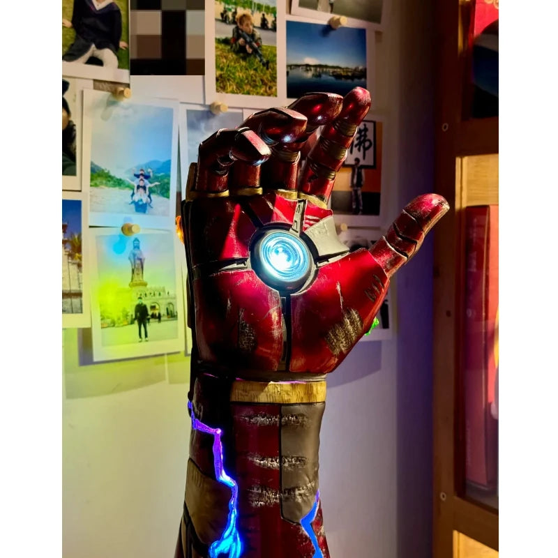 Statue Avengers Infinity Gauntlet - Réplique LED 1:1