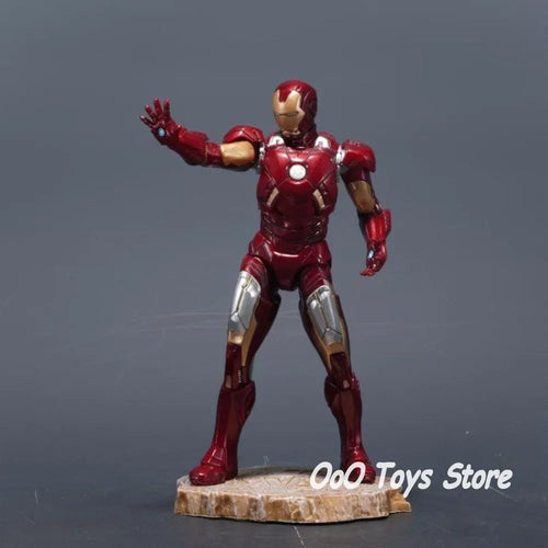 Statue Avengers Iron Man - Édition Deluxe PVC 23cm