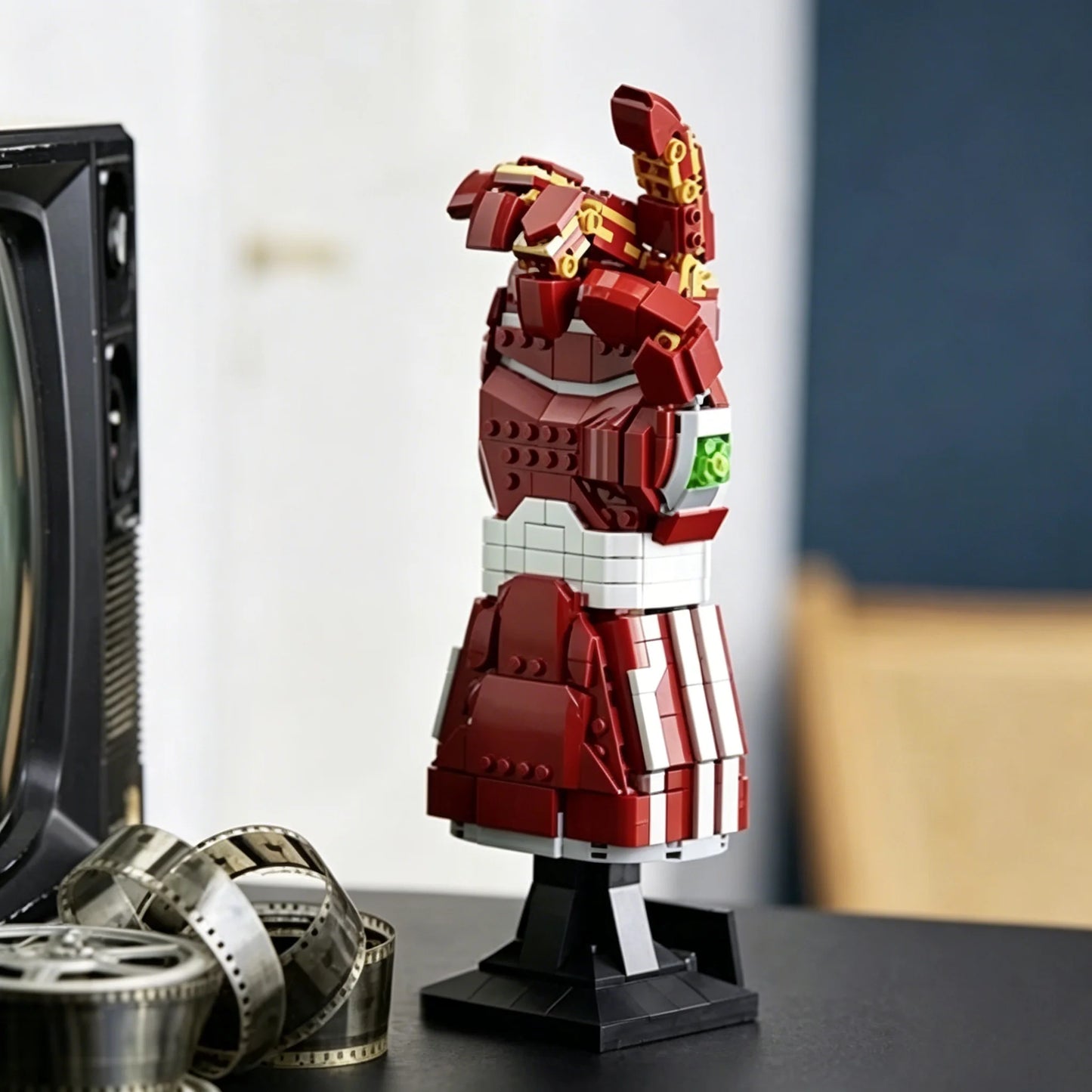 Puzzle 3D Gant Nano de l'Infini Iron Man - Set Construction 675 Pièces Rouge Or