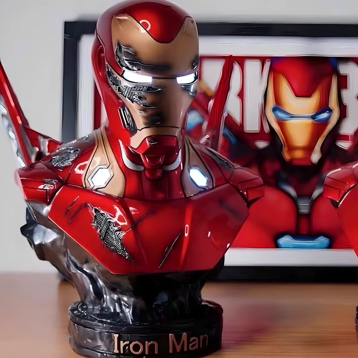 Buste Lumineux Avengers Iron Man - Gros Plan Visage Endommagé