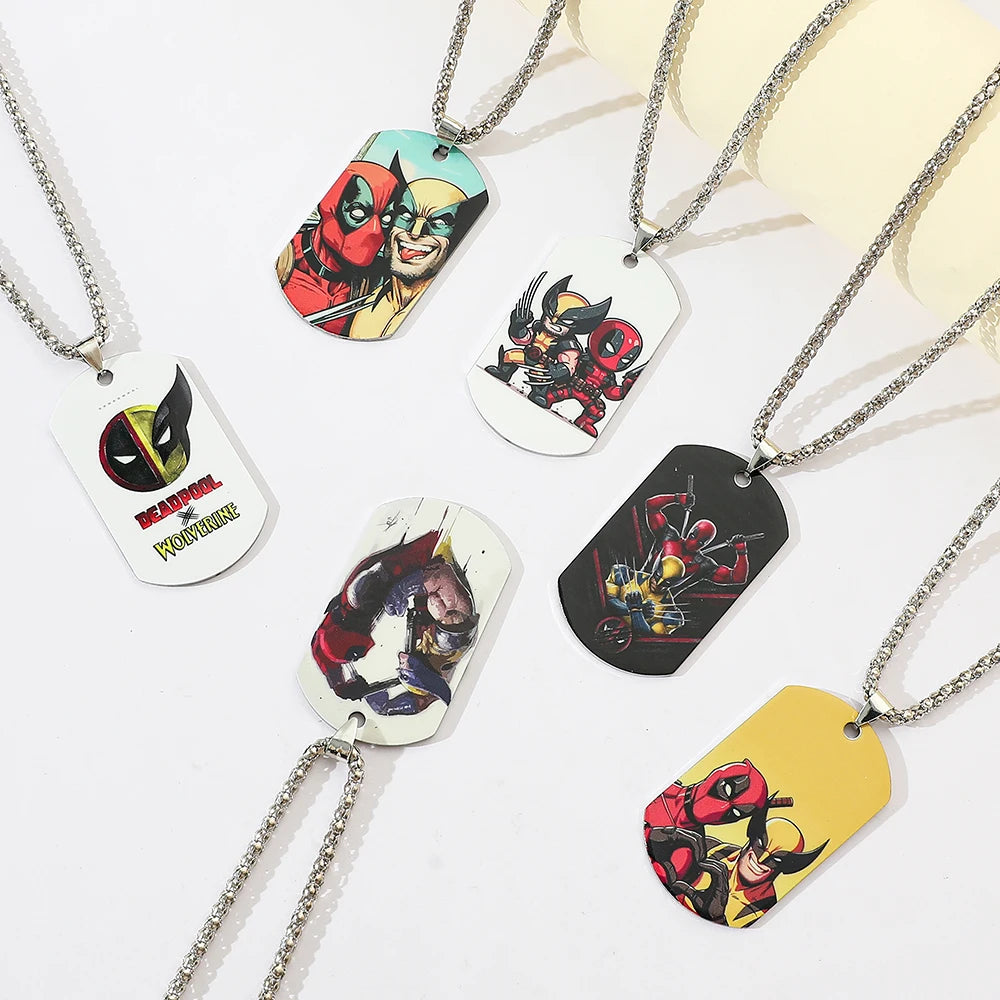 Collier Plaque Militaire Deadpool & Wolverine - Selfie Souriant Comic